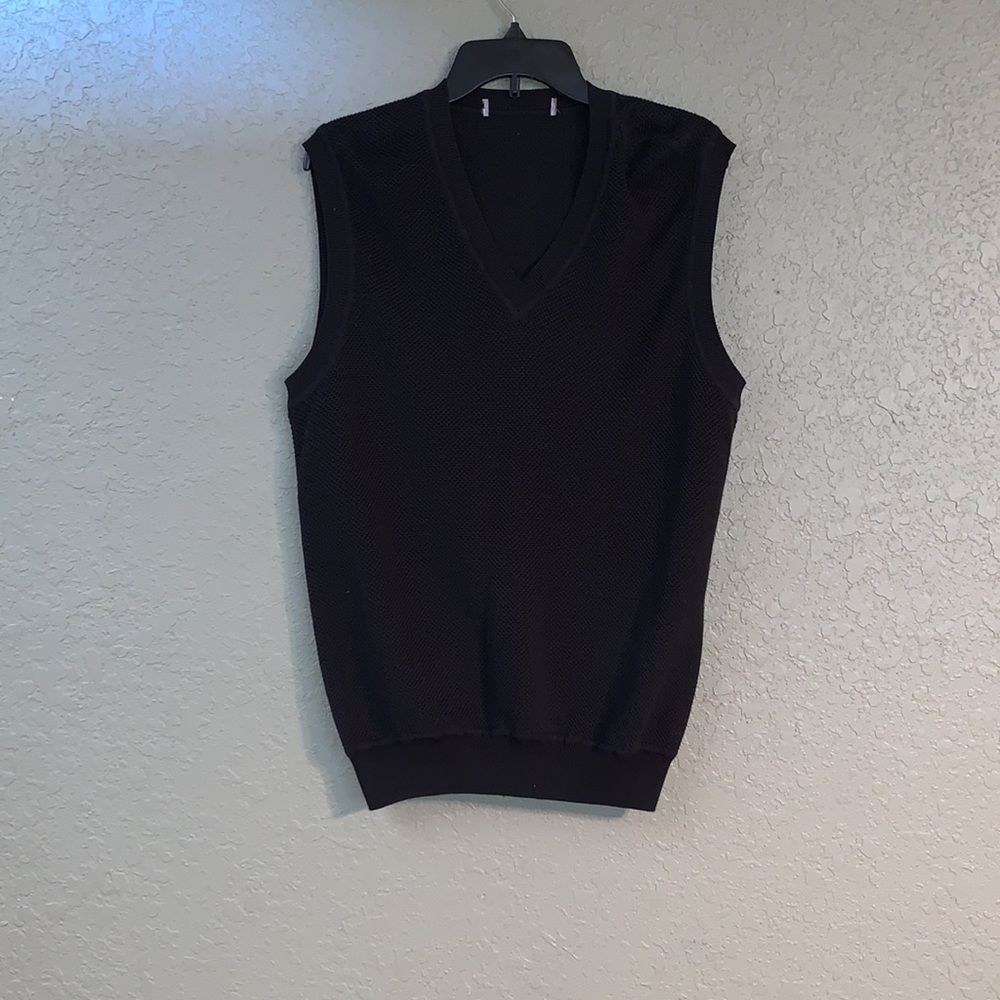 Man’s Vest - Picture 1 of 4